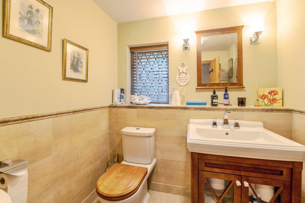 Additional image 15 of 4 bed detached house for saleChurch Street, Billericay, Essex CM11