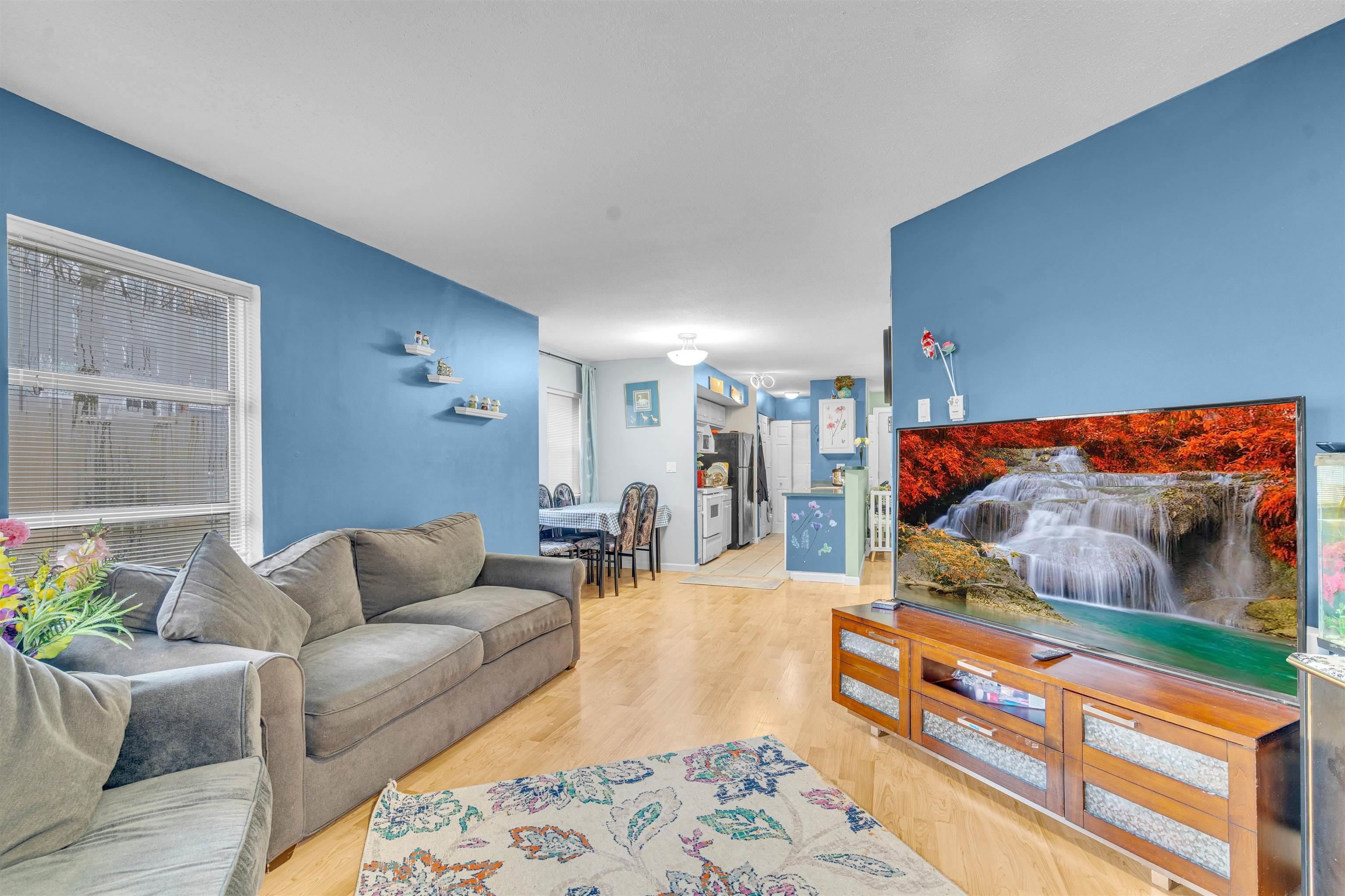 Additional image 3 of 101-22277 122 Avenue, Maple Ridge, BC, V2X 3X8