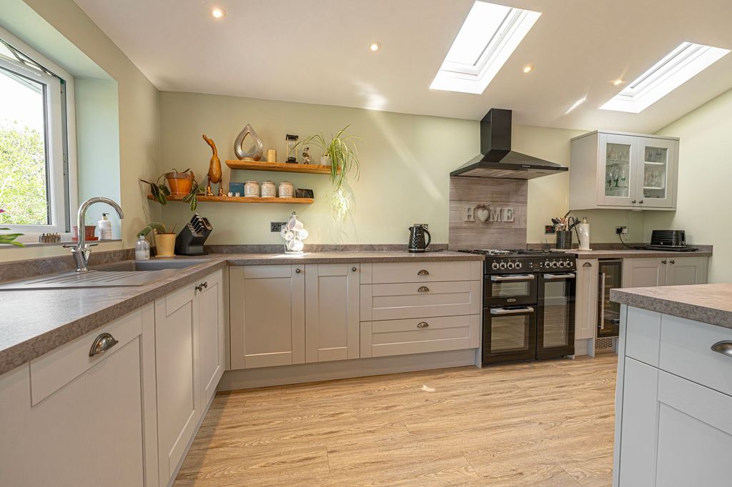 Additional image 9 of 3 bed semi-detached house for saleCot Hill, Llanwern NP18