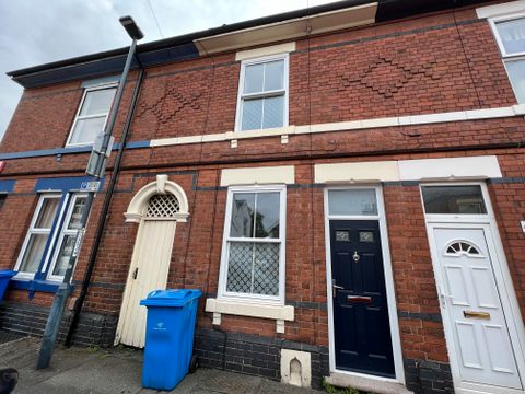Larges Street, Derby DE1