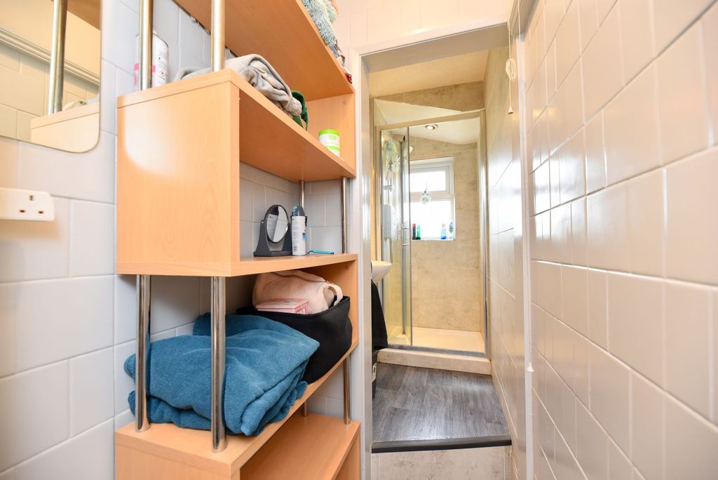 Additional image 14 of 4 bed flat for saleMarket Square, Biggleswade SG18