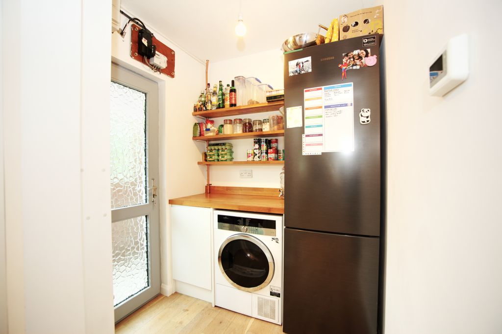 Additional image 9 of 3 bed semi-detached bungalow for saleWhite Cross Lane, Caerphilly CF83