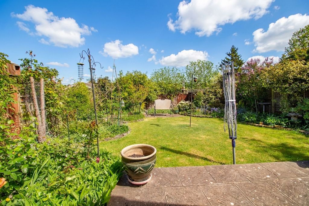 Additional image 4 of 4 bed terraced house for saleOn The Hill, Carpenders Park, Watford WD19