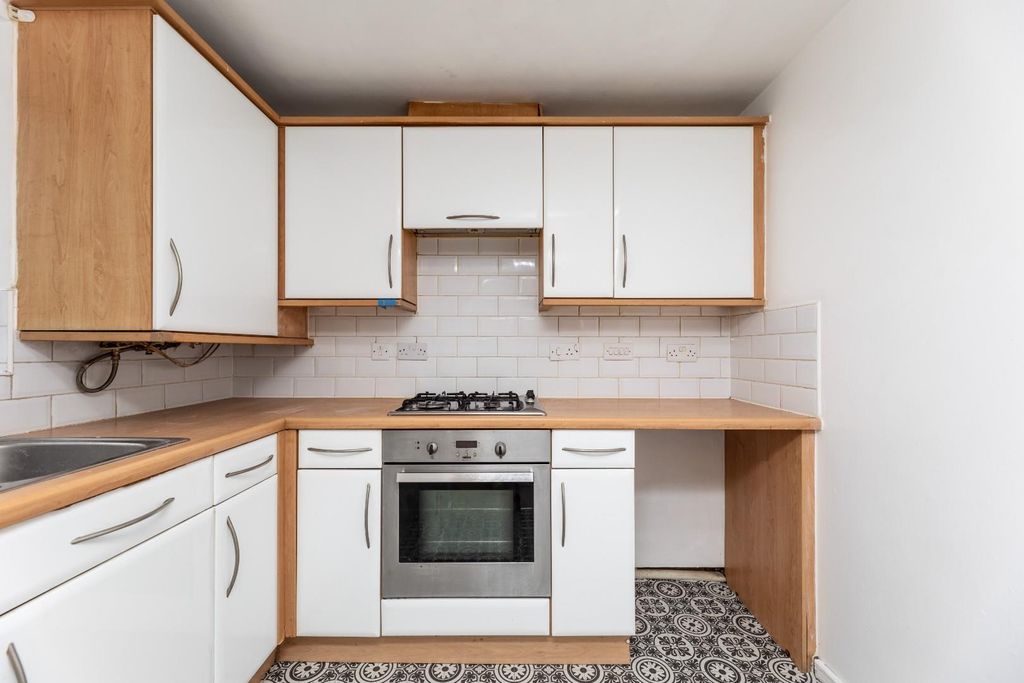 Additional image 3 of 2 bed flat for salePrimrose Place, Doncaster DN4