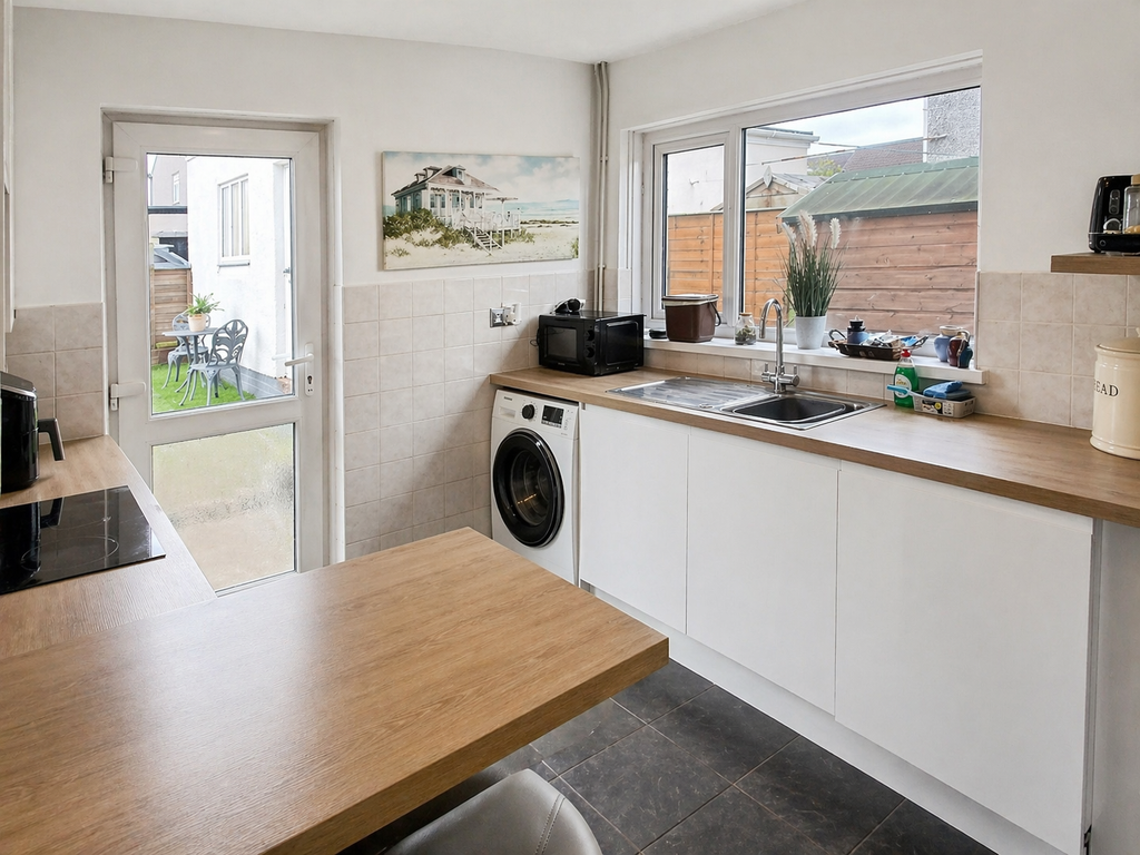 Additional image 5 of 4 bed semi-detached house for saleHornbeam Walk, Bassaleg, Newport NP10