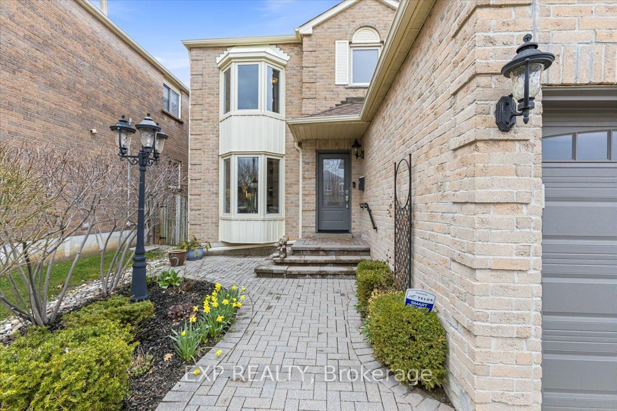Additional image 3 of 1067 Maury Crescent, Pickering, ON, L1X 1R4