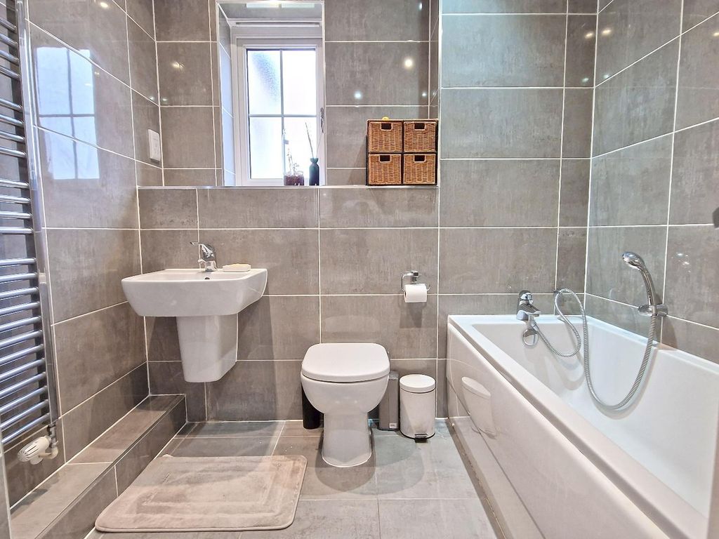 Additional image 19 of 5 bed detached house for saleWhitelands Way, Bicester OX26