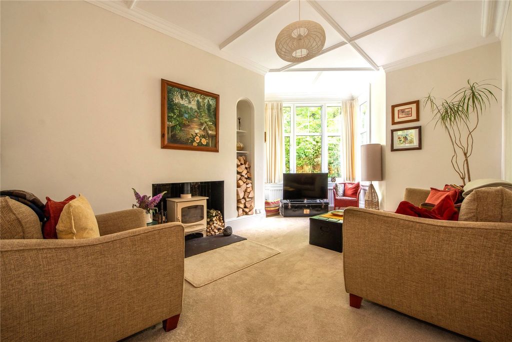 Additional image 5 of 4 bed detached house for saleThe Street, Betchworth, Surrey RH3