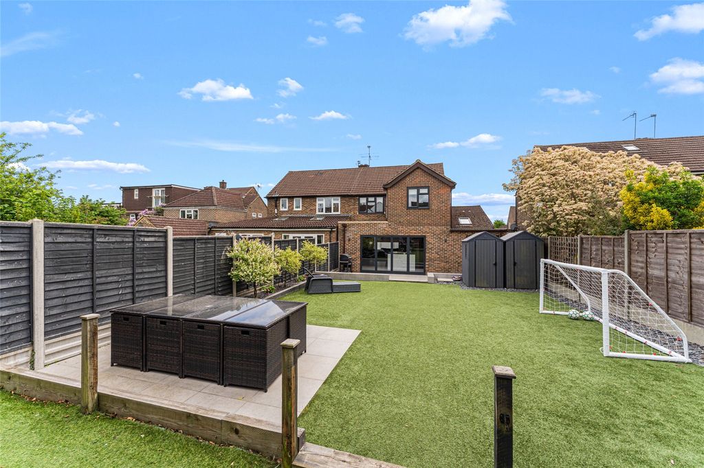 Additional image 9 of 4 bed semi-detached house for saleFollett Drive, Abbots Langley, Hertfordshire WD5