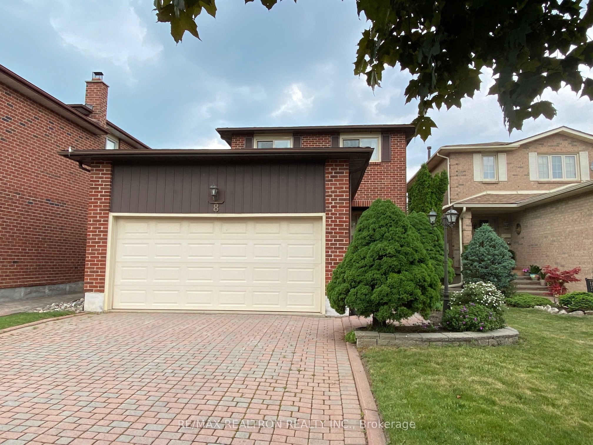8 Belvedere Crescent, Richmond Hill, ON, L4C 8W2