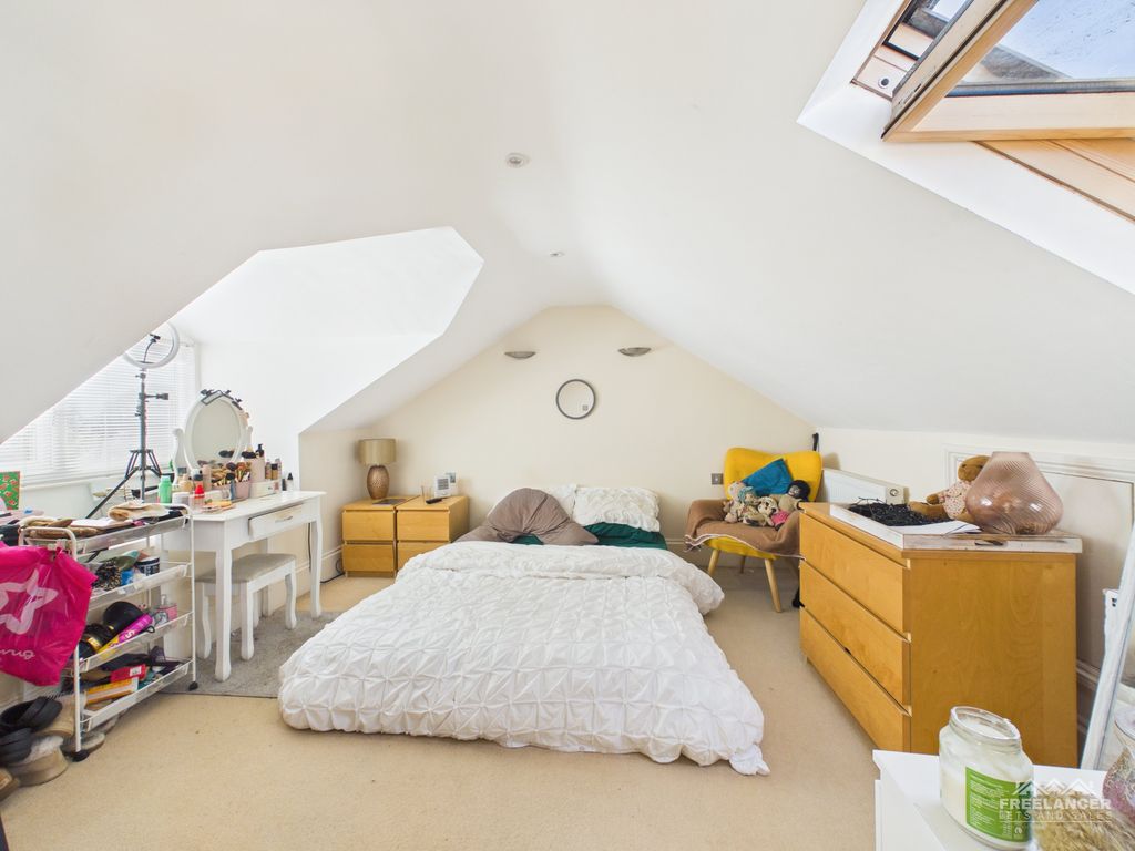 Additional image 7 of 2 bed flat for saleOmbersley Road, Newport NP20