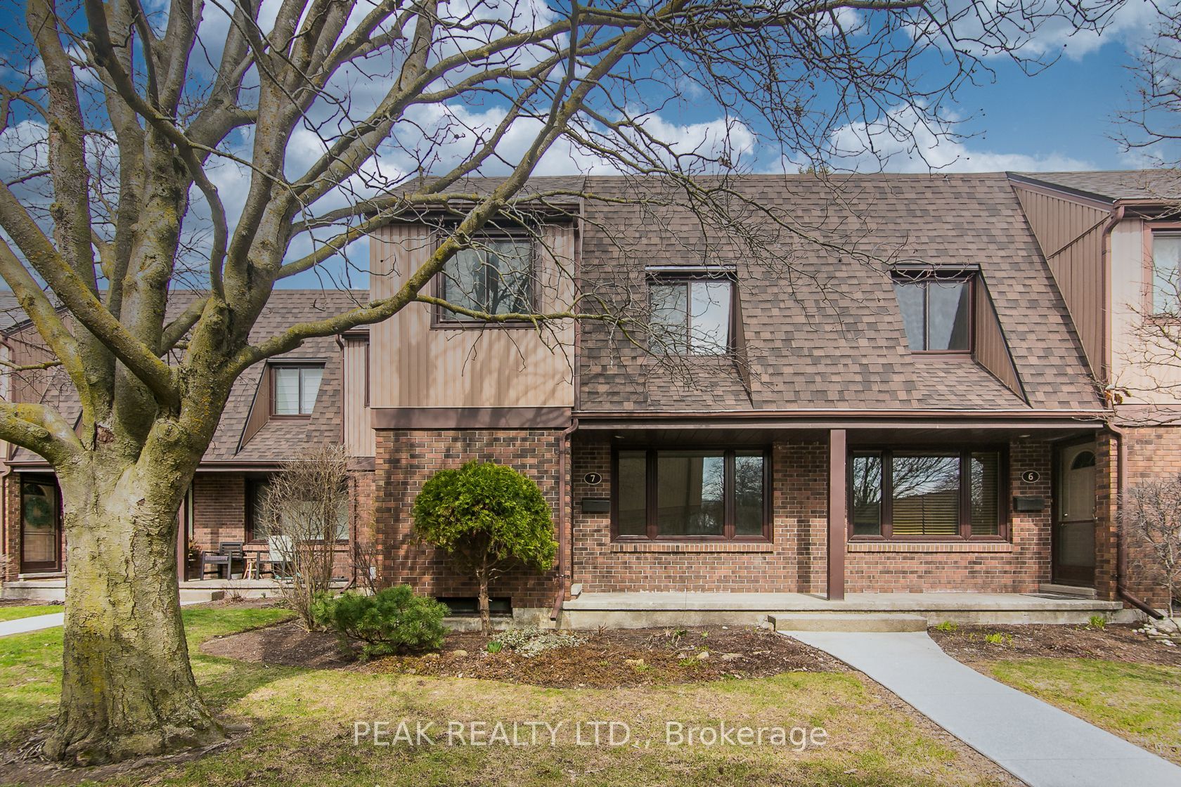 7-279 Sandowne Drive, Waterloo, ON, N2K 2C1