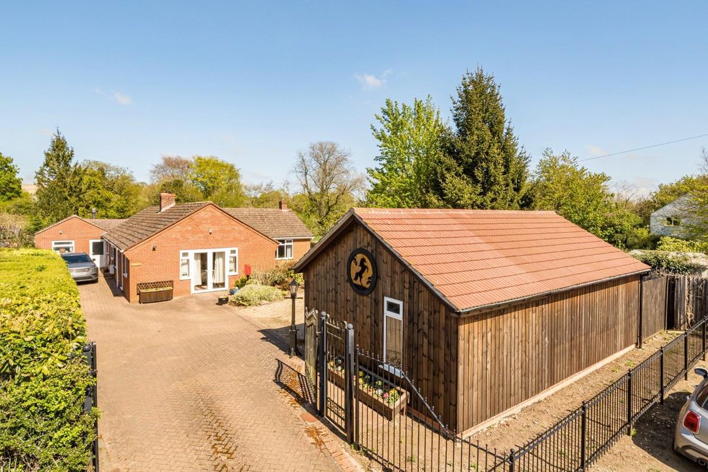 4 bed detached bungalow for saleNorth Road, Tetford, Horncastle LN9