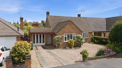 Cherry Tree Avenue, Kirby Muxloe LE9