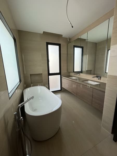 Additional image 8 of Modern new house near international school dulwich, pool, lift