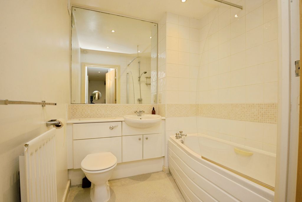 Additional image 11 of 2 bed flat for saleForio House, Ffordd Garthorne, Cardiff CF10