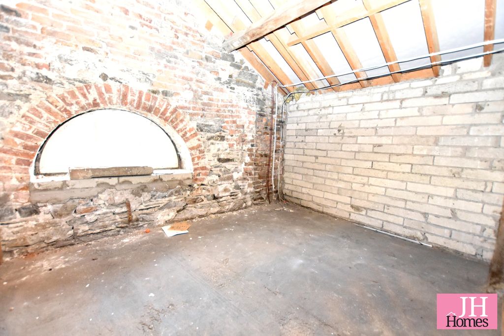 Additional image 10 of 1 bed flat for saleFountain Street, Ulverston, Cumbria LA12