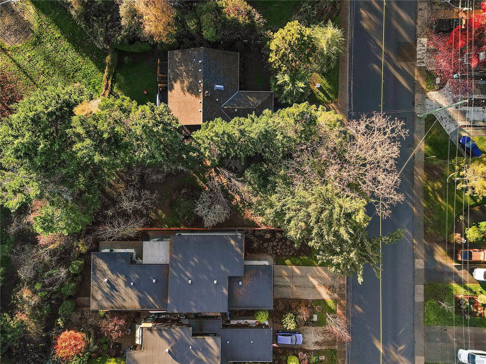 Additional image 5 of 10211 Resthaven Drive, Sidney, BC, V8L 3H2
