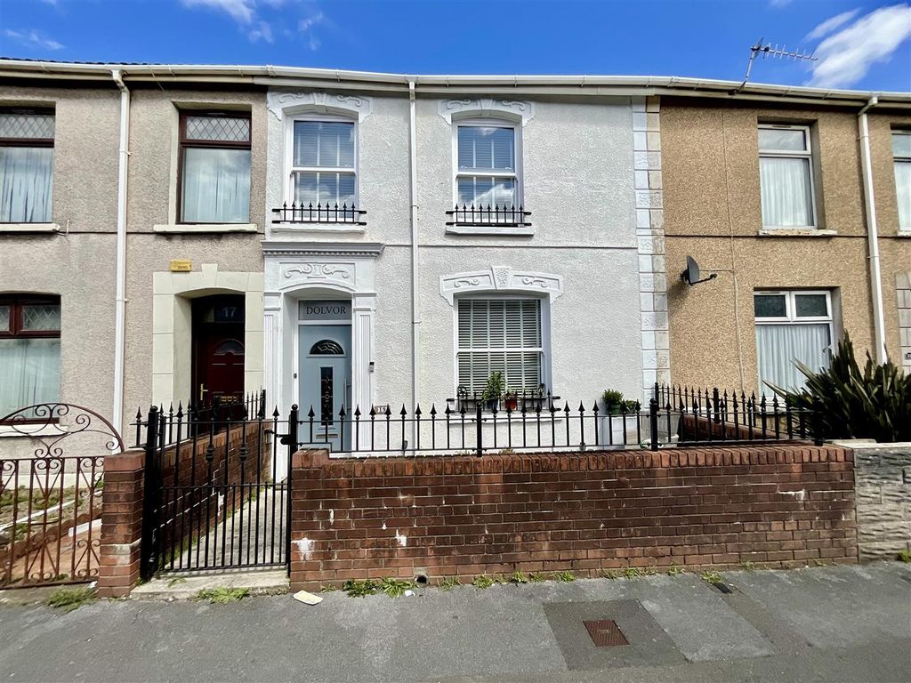 3 bed terraced house for saleTrinity Road, Llanelli SA15