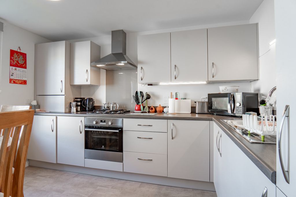 Additional image 6 of 2 bed flat for saleDrummossie Road, Inverness IV2