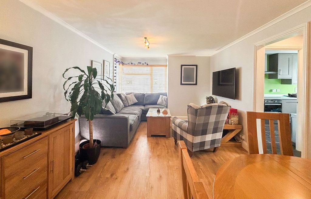 Additional image 7 of 1 bed flat for sale12 Marett Court, Havre Des Pas, St Helier JE2