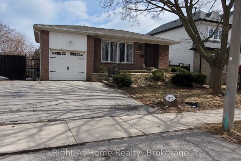Additional image 7 of Unit 2-2192 Bridge Road, Oakville, ON, L6L 2G3