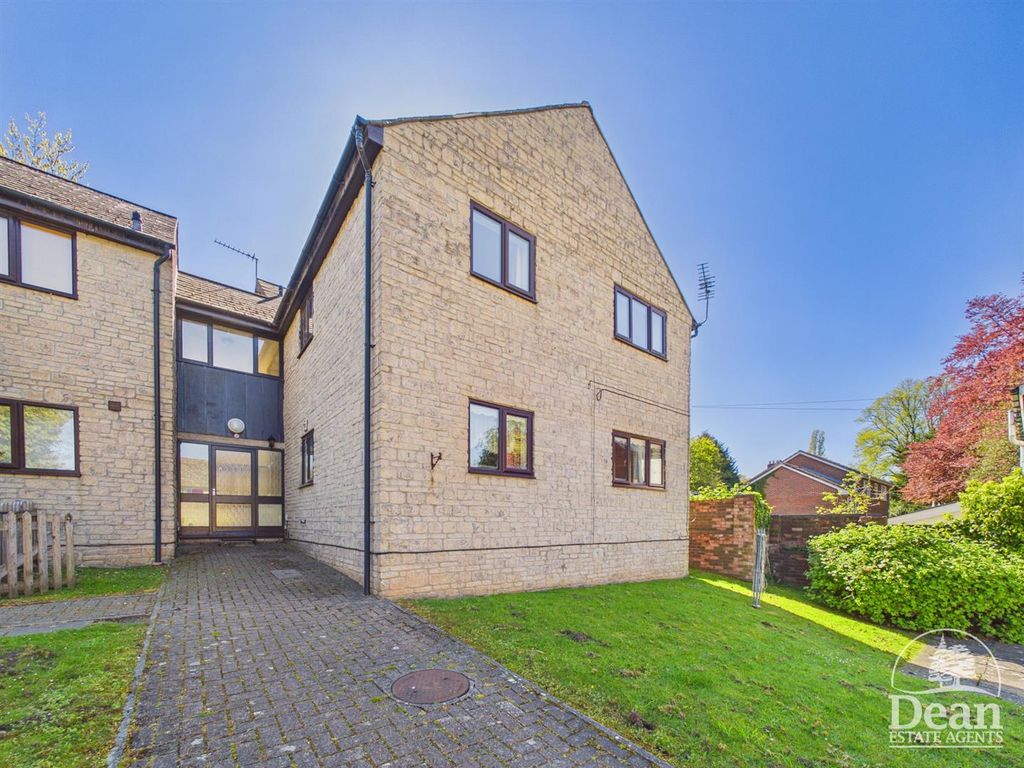 1 bed flat for saleBuckshaft Road, Cinderford GL14