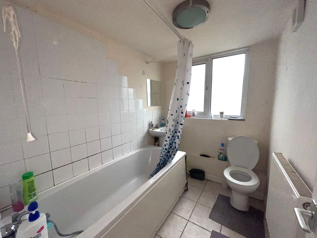 Additional image 7 of 4 bed terraced house for saleClytha Crescent, Newport NP20