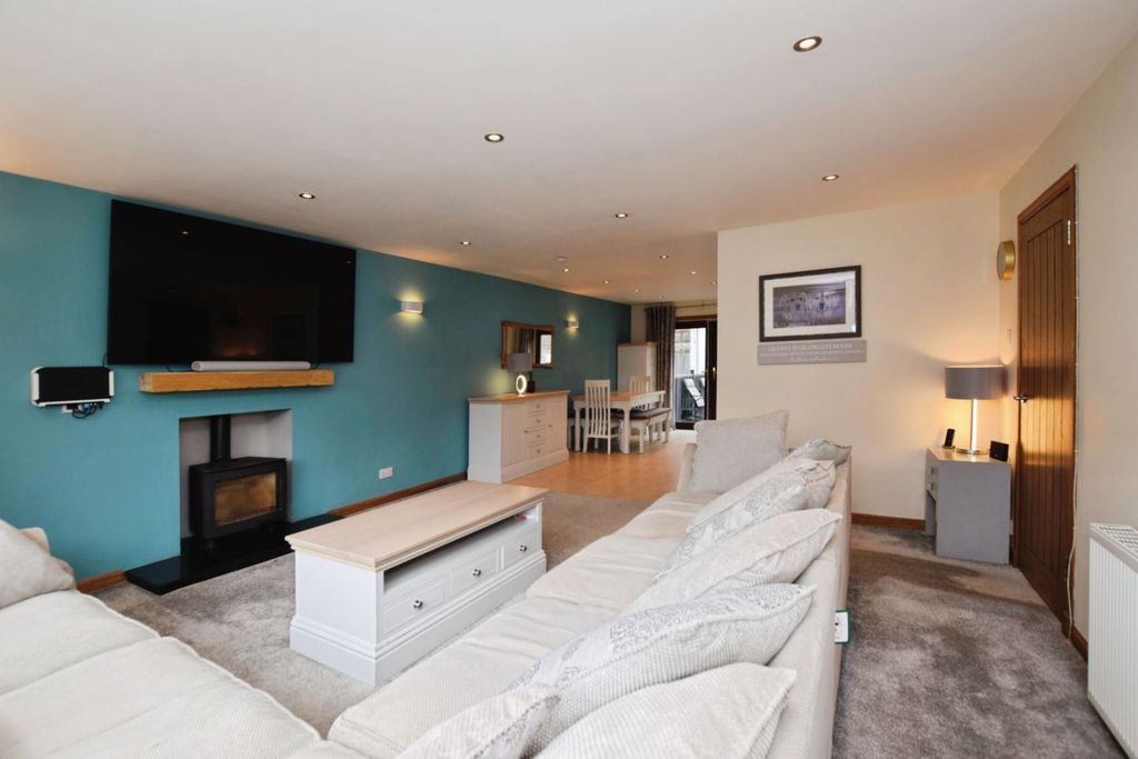 Additional image 5 of 4 bed detached house for saleVictoria Road, Ballater AB35