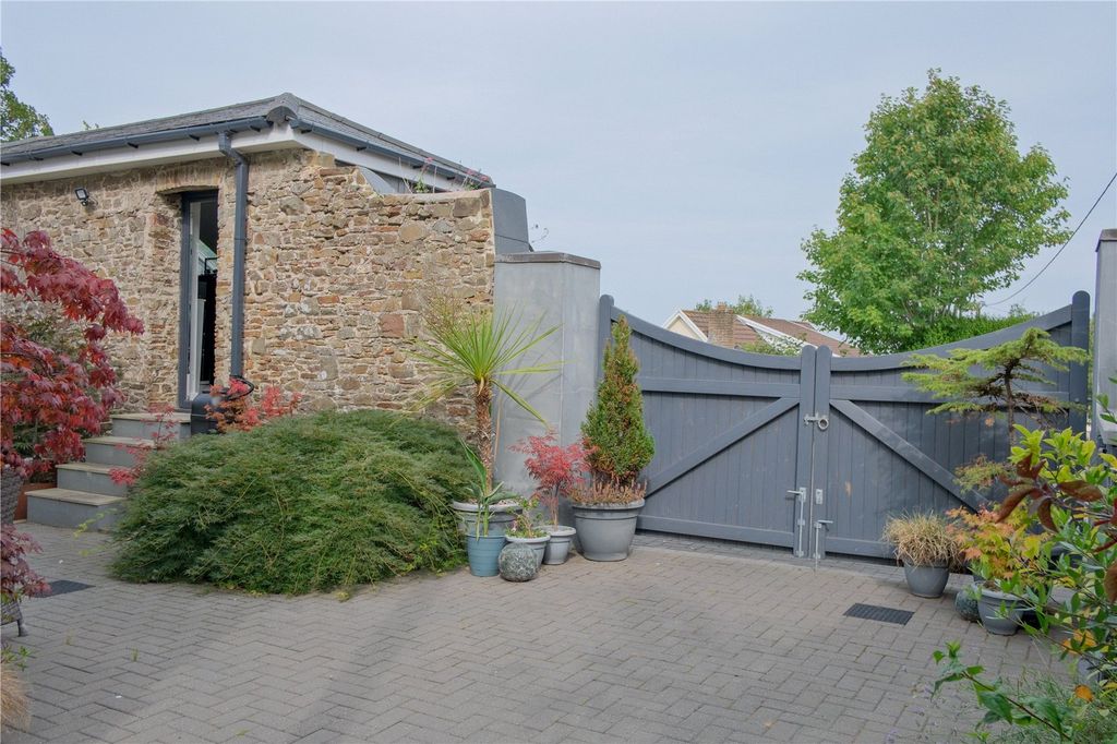Additional image 36 of 5 bed detached house for saleSouthcott Road, Bideford, Devon EX39