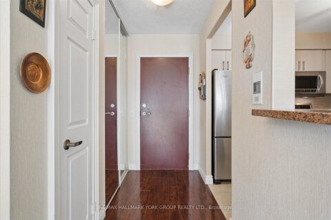 Additional image 8 of 512-81 Townsgate Drive, Vaughan, ON, L4J 8E6