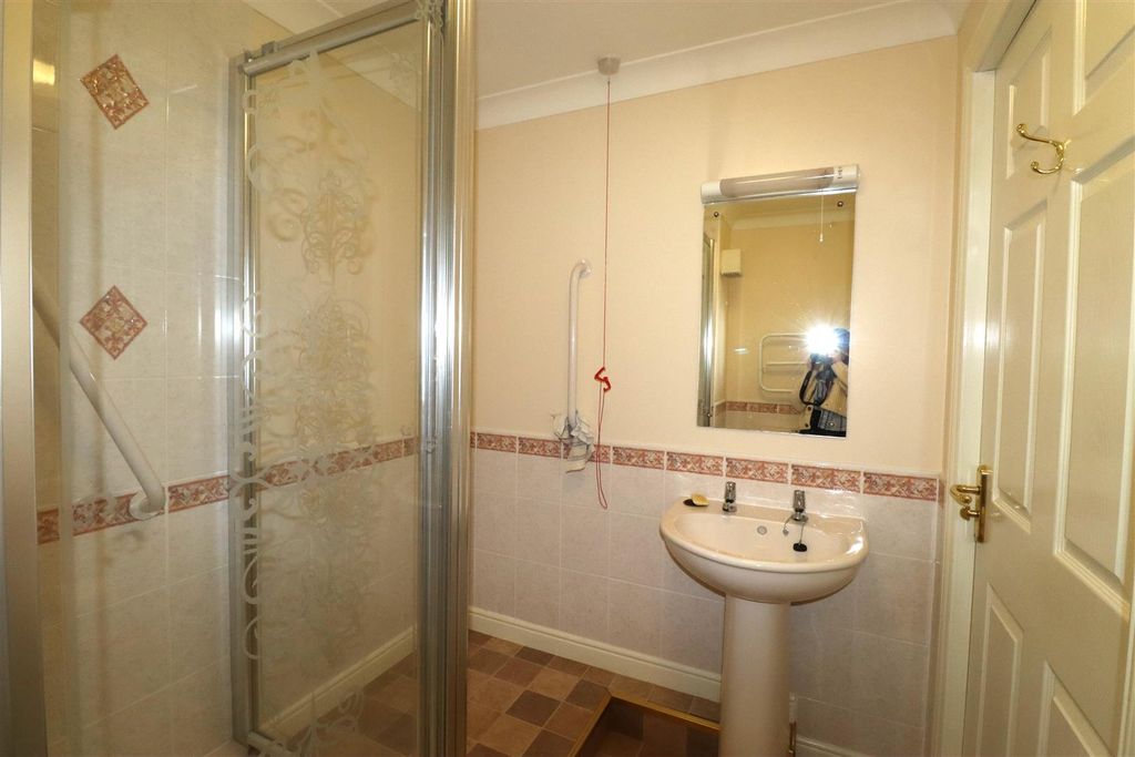Additional image 14 of 2 bed flat for sale8 Royal Ness Court, Ness Walk, Inverness IV3
