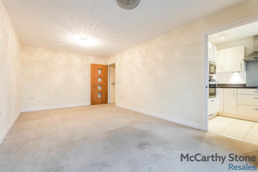 Additional image 3 of 2 bed flat for saleParkland Place, Shortmead Street, Biggleswade, Bedfordshire SG18