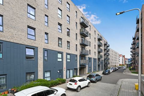 24/22 Pillans Place, Leith, Edinburgh EH6