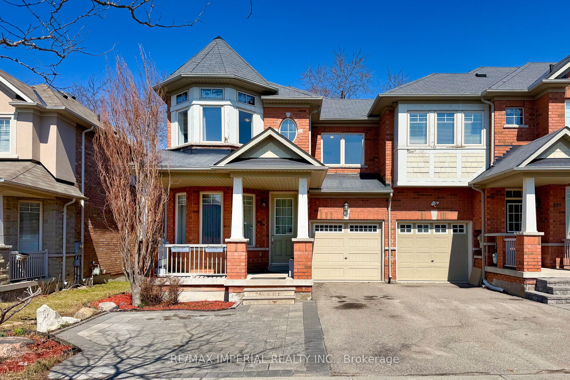 201 Shirrick Drive, Richmond Hill, ON, L4E 4Y4