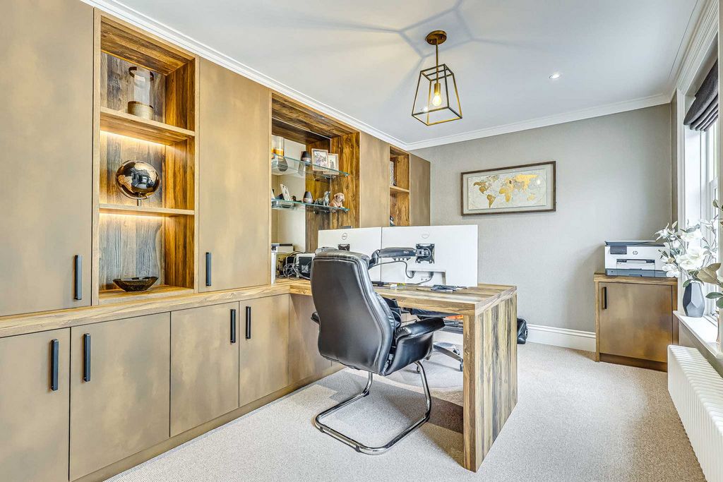 Additional image 23 of 5 bed detached house for saleBenfleet Road, Benfleet SS7