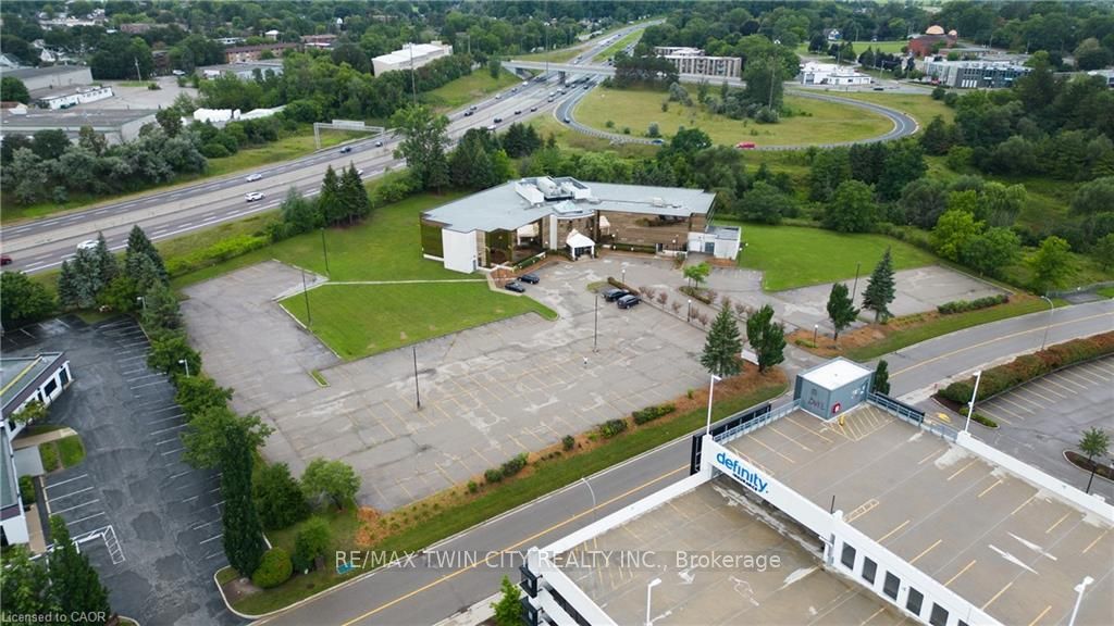 Additional image 5 of 575 Riverbend Drive, Kitchener, ON, N2K 3S3