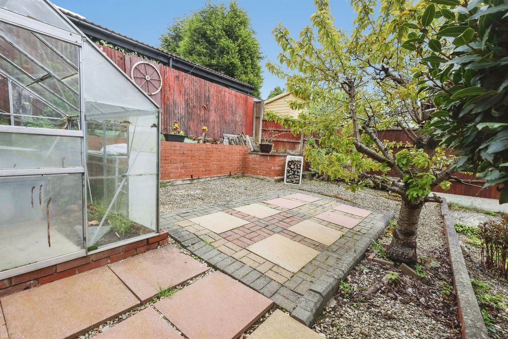 Additional image 19 of 4 bed detached house for saleNorth View Drive, Brierley Hill DY5