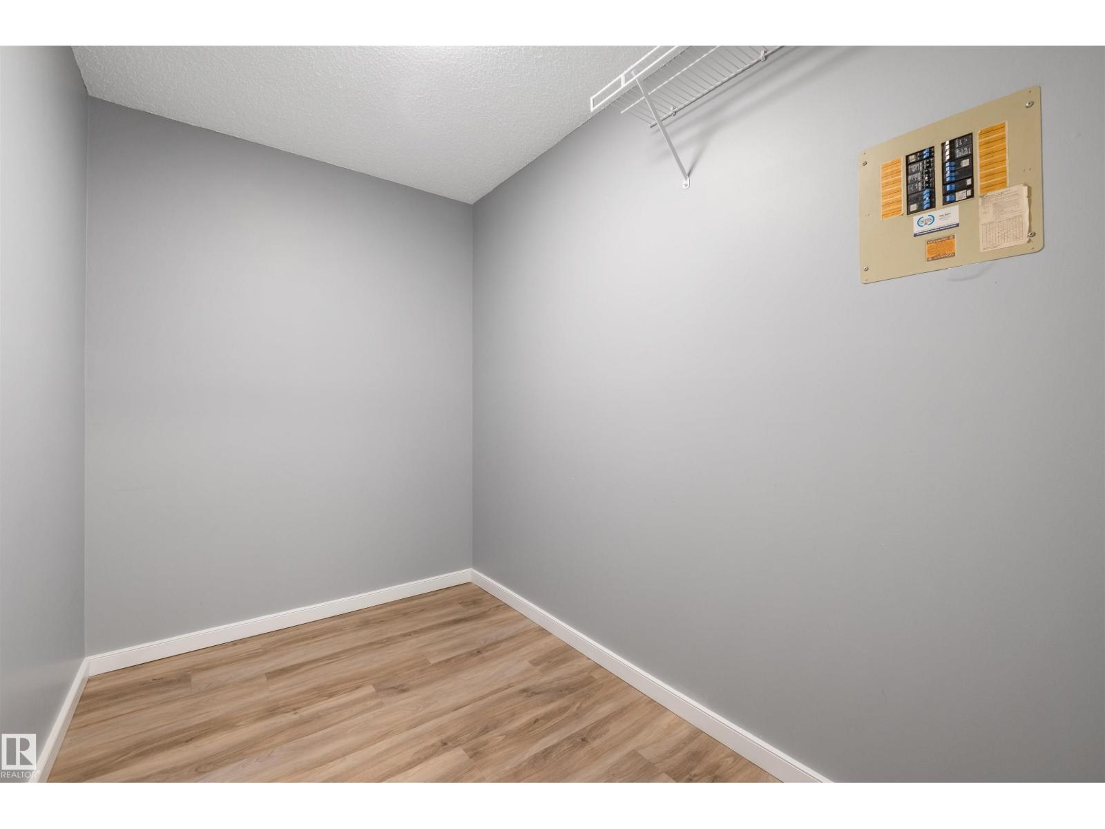Additional image 4 of 13-10032 113 Street NW, Edmonton, AB, T5K1N8