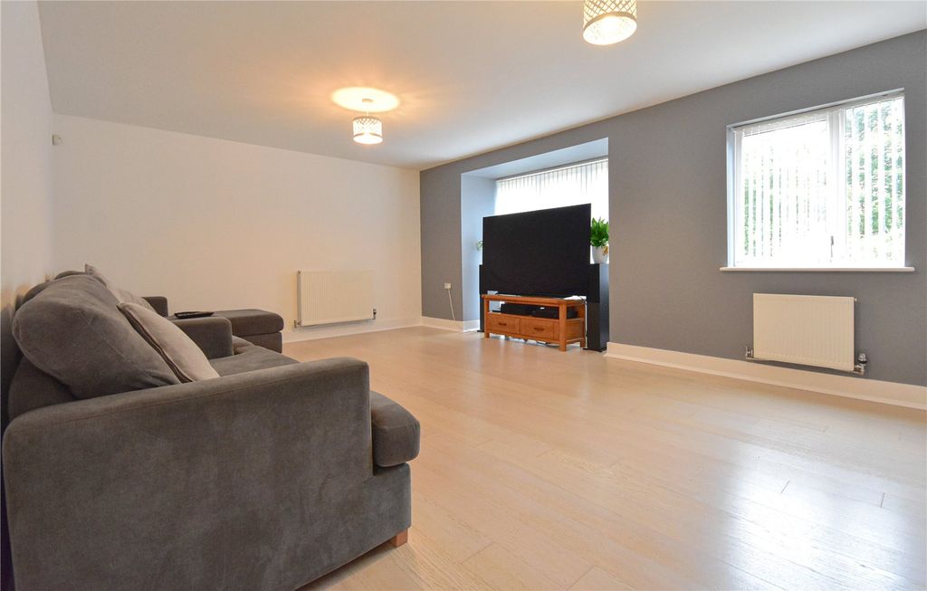 Additional image 4 of 4 bed link detached house for saleForester Walk, Bordon, Hampshire GU35