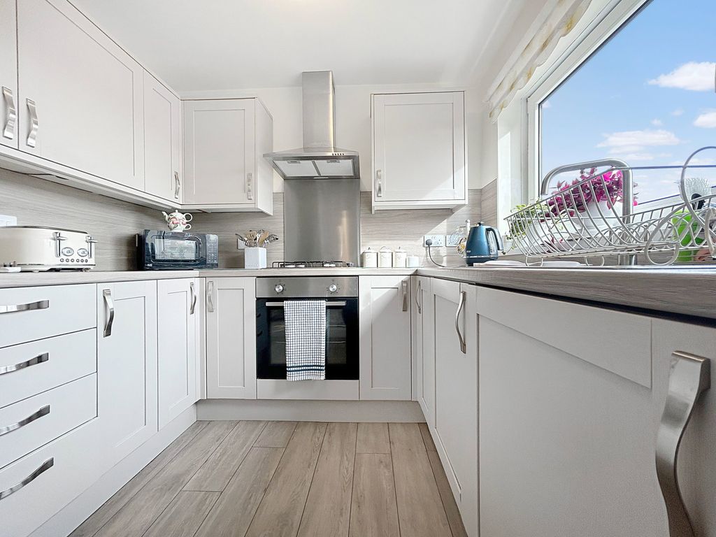 2 bed flat for saleLongholme Road. Carlisle CA1 photo 3