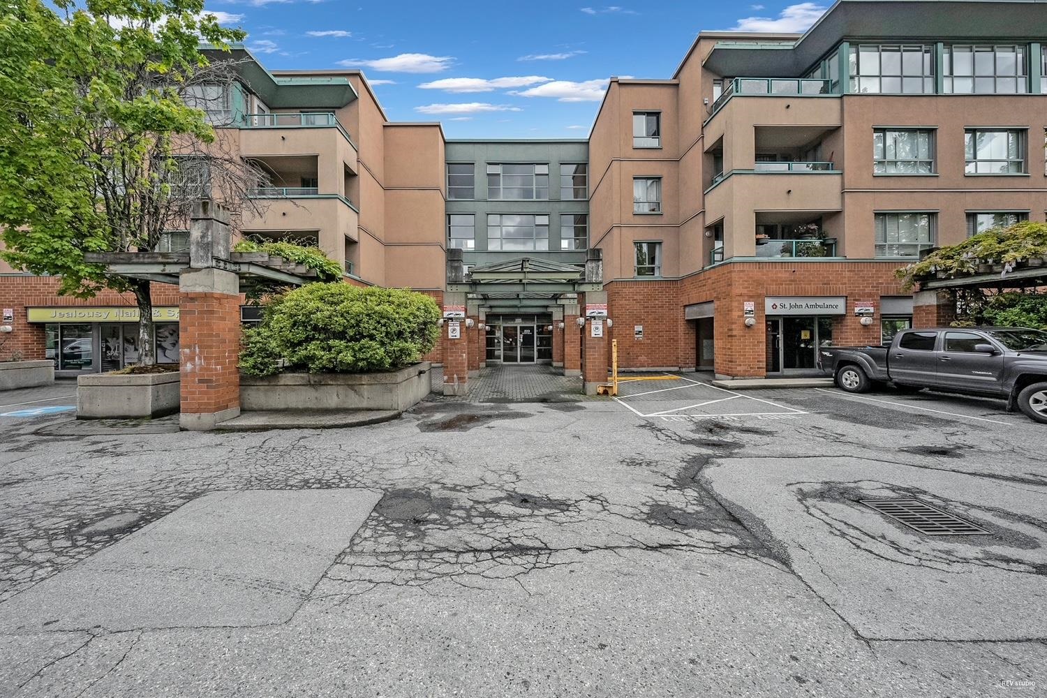 Additional image 4 of PH05-223 Mountain Highway, North Vancouver, BC, V7J 3V3
