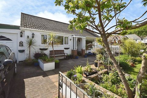 Woolaway Avenue, Exminster, Exeter EX6