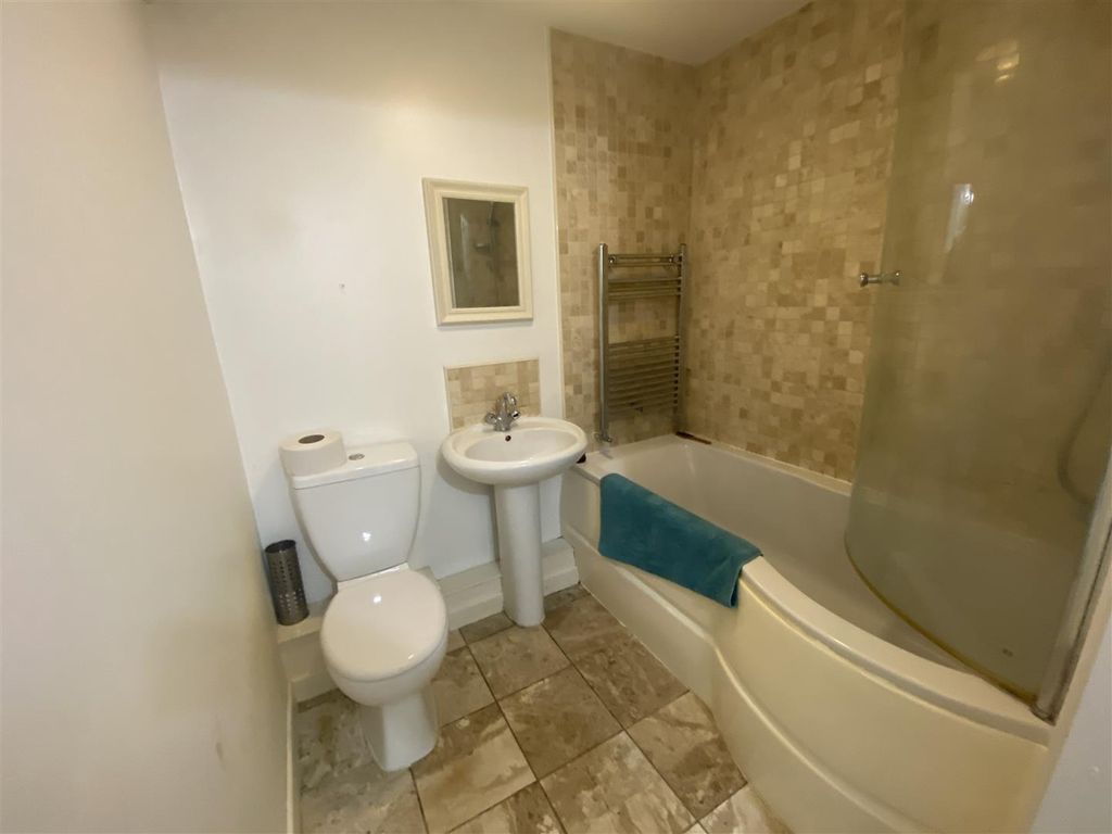 Additional image 6 of 2 bed flat for salePerrett Walk, Kidderminster DY11