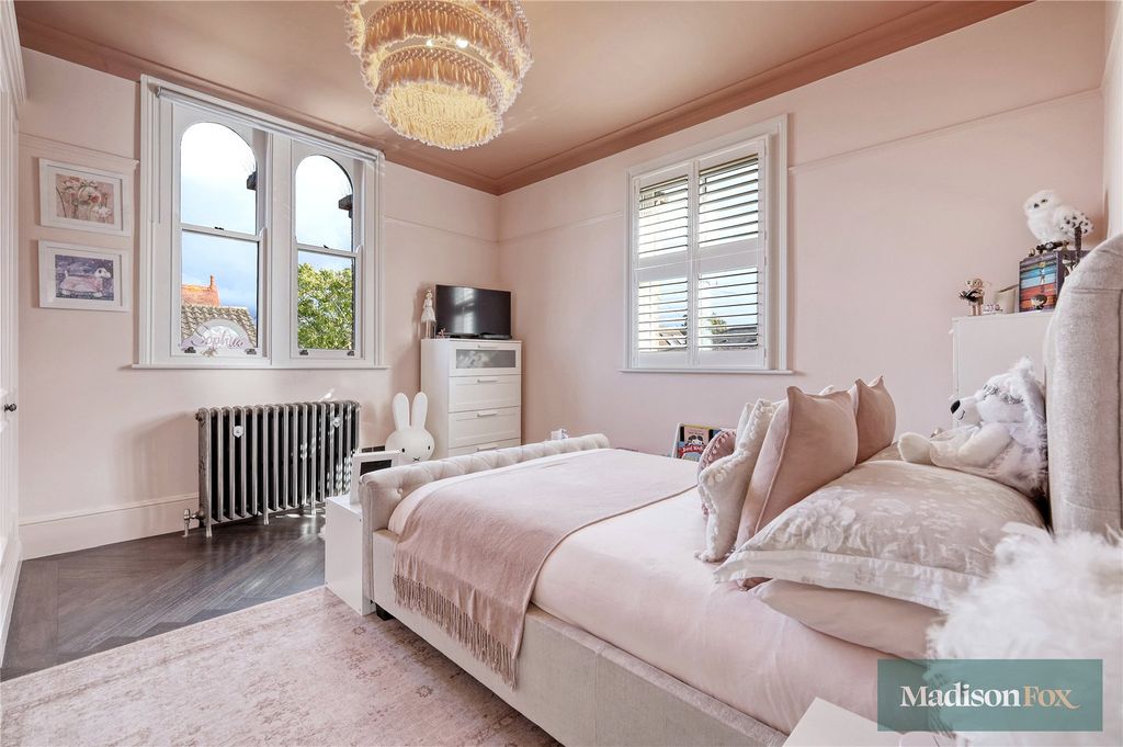 Additional image 38 of 5 bed detached house for saleQueens Road, Buckhurst Hill, Essex IG9