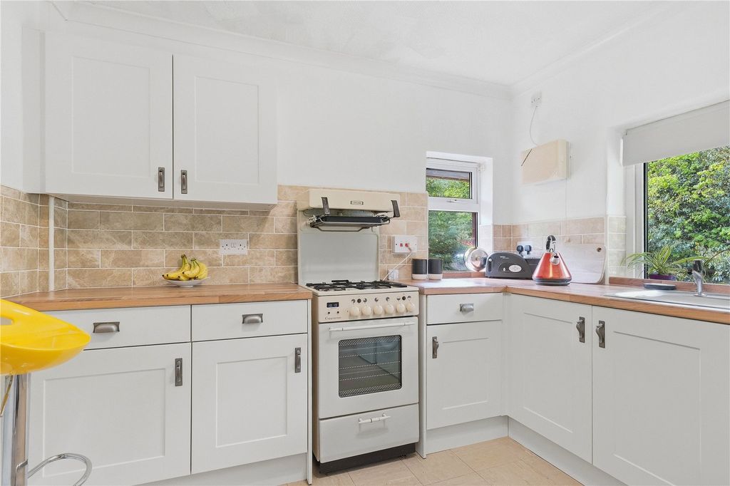 Additional image 4 of 2 bed flat for saleKelbrook Road, Barnoldswick, Lancashire BB18