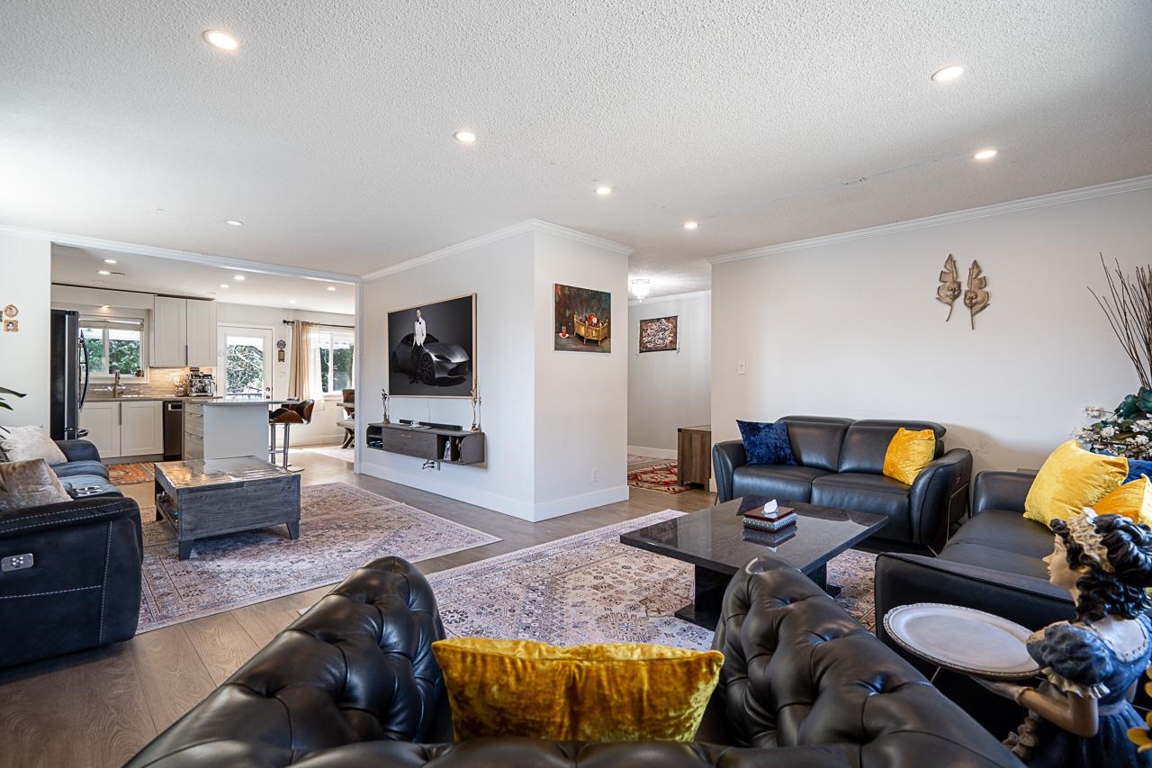 Additional image 4 of 2333 Kirkstone Road, North Vancouver, BC, V7J 3M1
