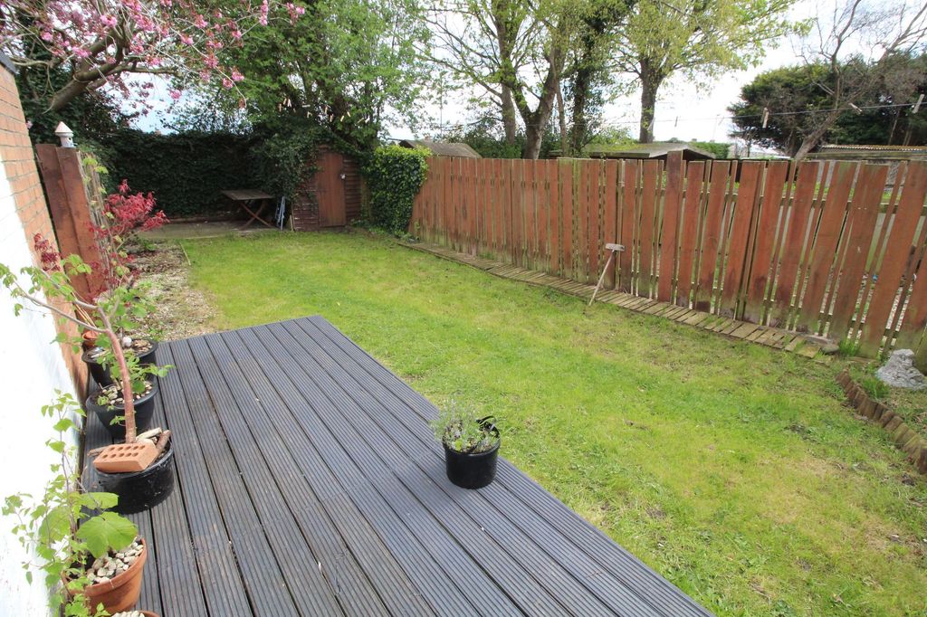 2 bed flat for saleNewsham Road, Blyth NE24 photo 4