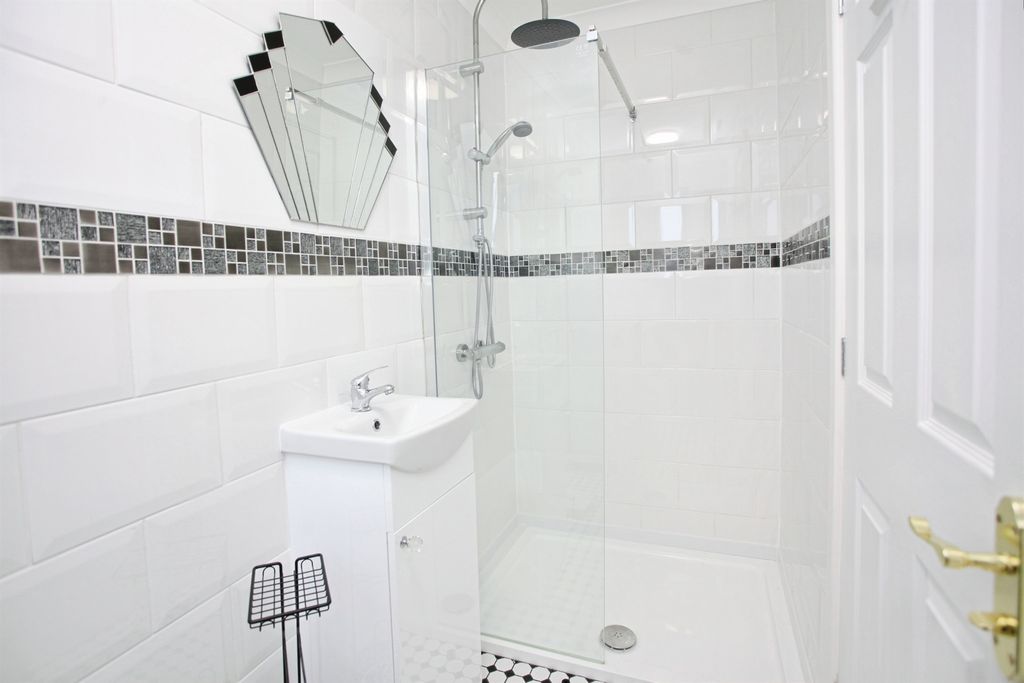 Additional image 13 of 4 bed detached house for saleCemaes Road, Crumlin, Newport NP11