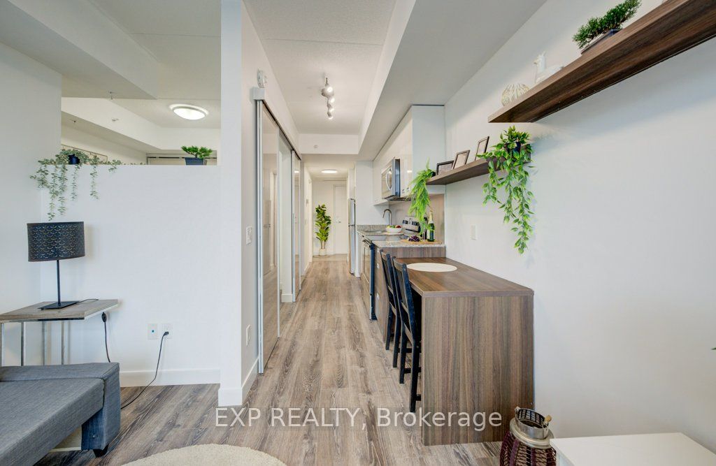 Additional image 4 of 718-250 Albert Street, Waterloo, ON, N2L 3W5